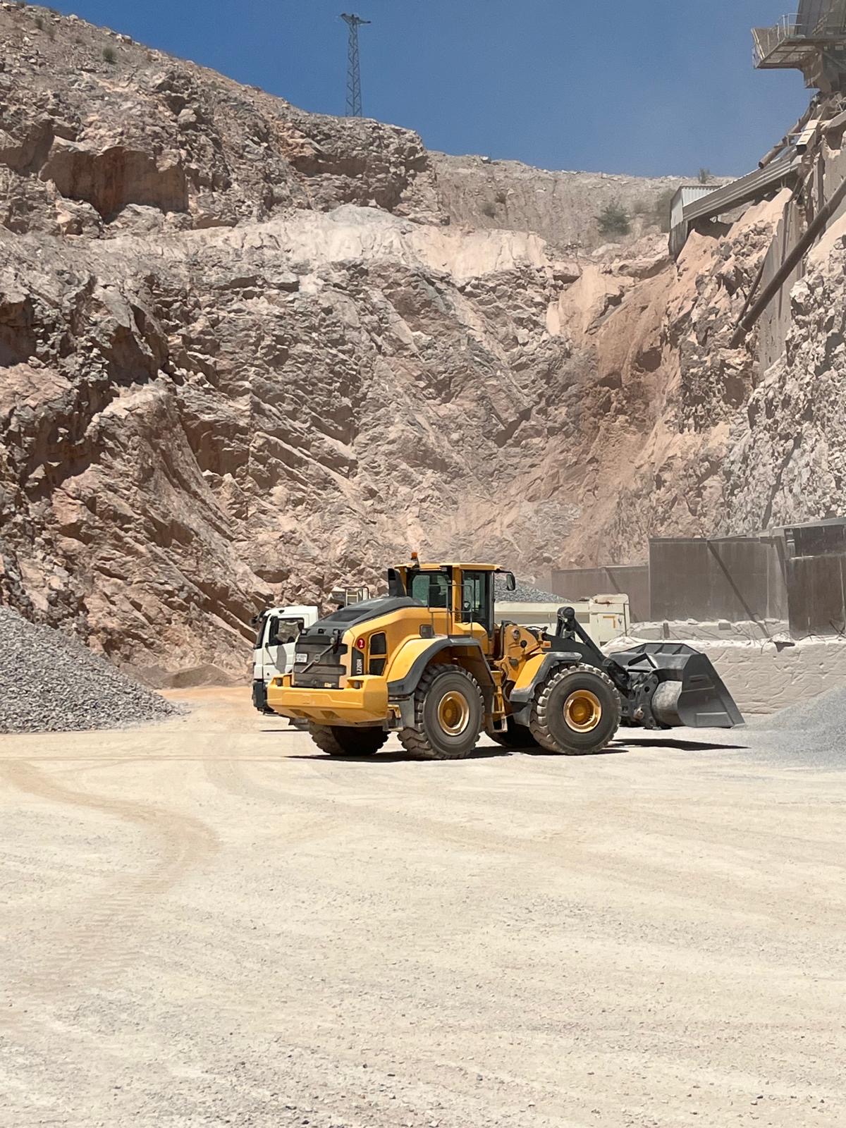 Bemaş equipment fleet and quarry operation image